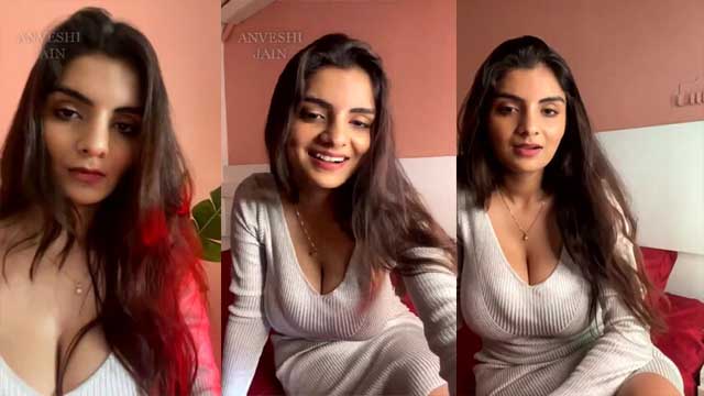 Anveshi Jain Chatting with Fans on App Live