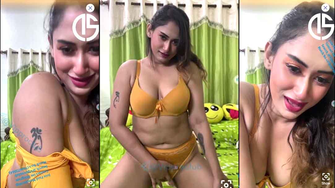 Divyanshi Bong Actress Nipple Pressing