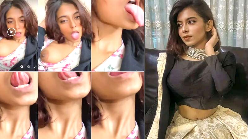 Bangladeshi Sexy Girl Showing Boobs