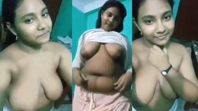 Sexy Bangladeshi Girl Shows her Boobs and Pussy