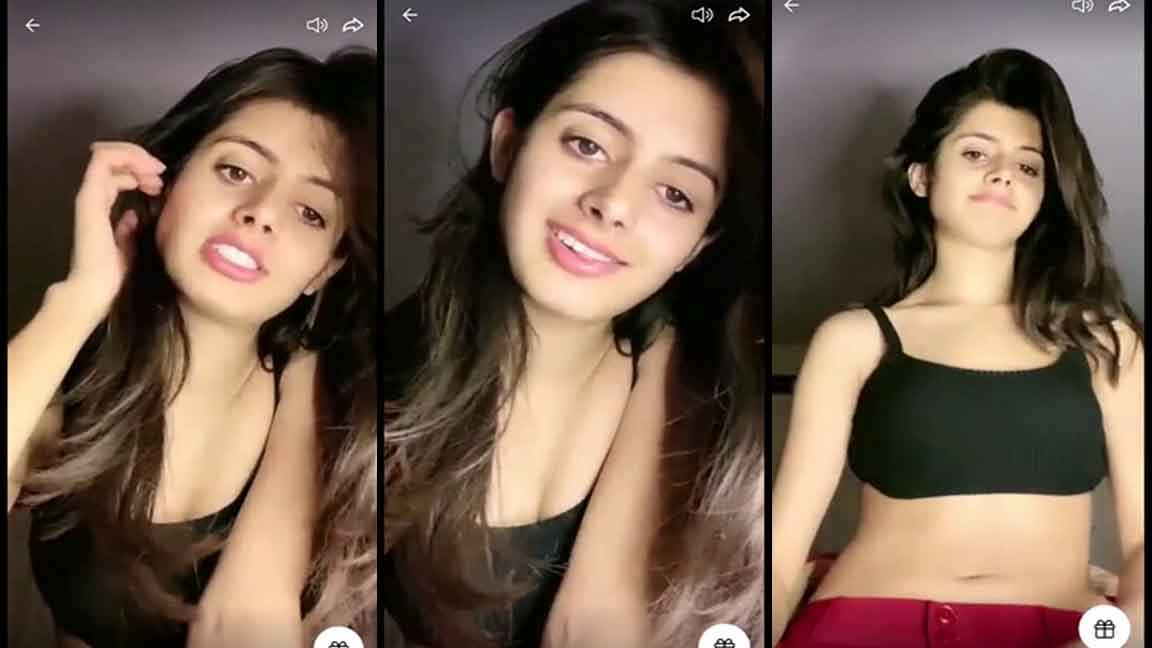 Anchal Teasing Showing Nude Armpits and Navel on Tango Live