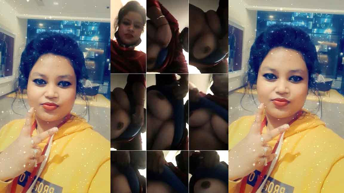 Desi girl showing big boobs