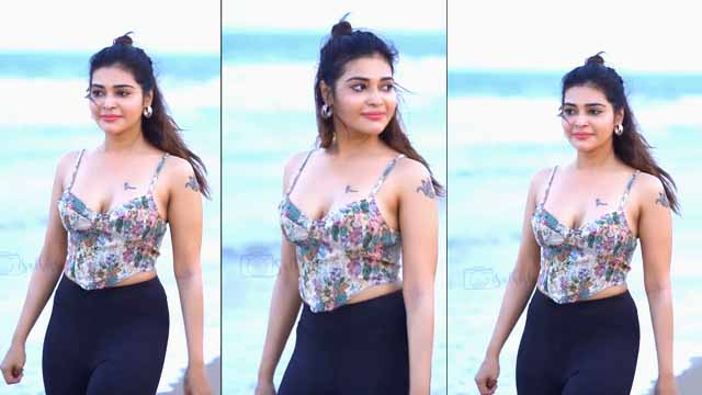 Dharsha Gupta huge sexy melons cleavage boobs show