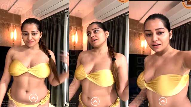 Simran Kaur Showing Cleavage Under Boobs Deep Navel in Yellow Bikini on App Live