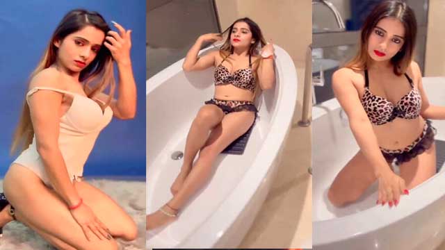 Indian Hot Model Exclusive Bath Show