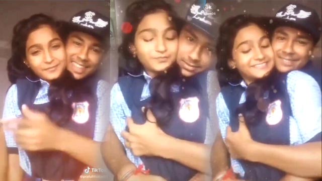 Indian School Girl Romance With Her BF