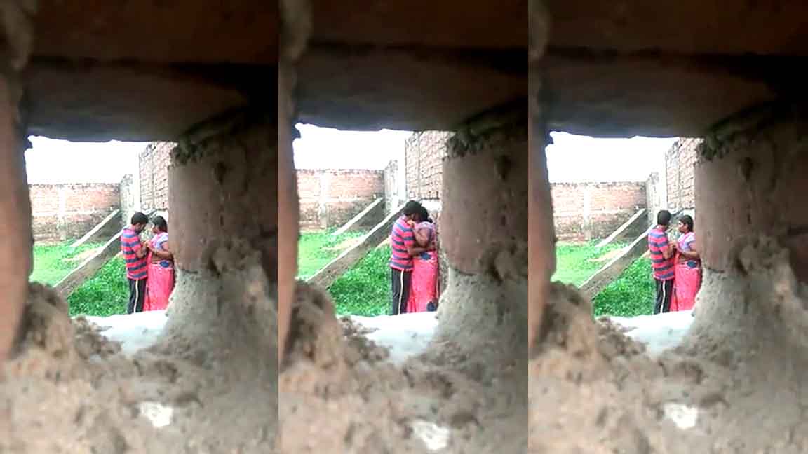Indian Bhabhi Fucked Her Boyfriend In Outdoor