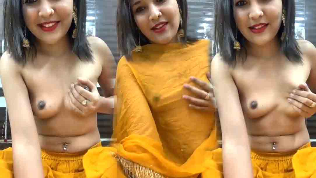 Indian Sweet Exclusive Model Showing Her Boobs