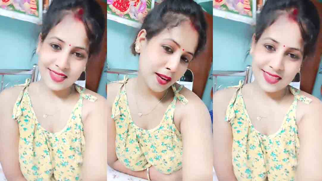 Bangladesi Sweet Girl Hot Live Show